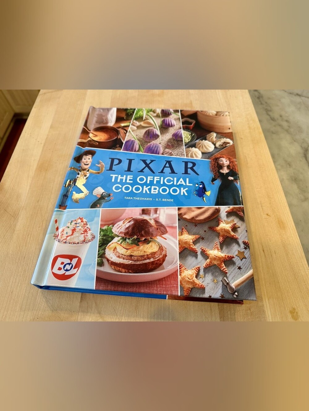 Pixar: The Official Cookbook